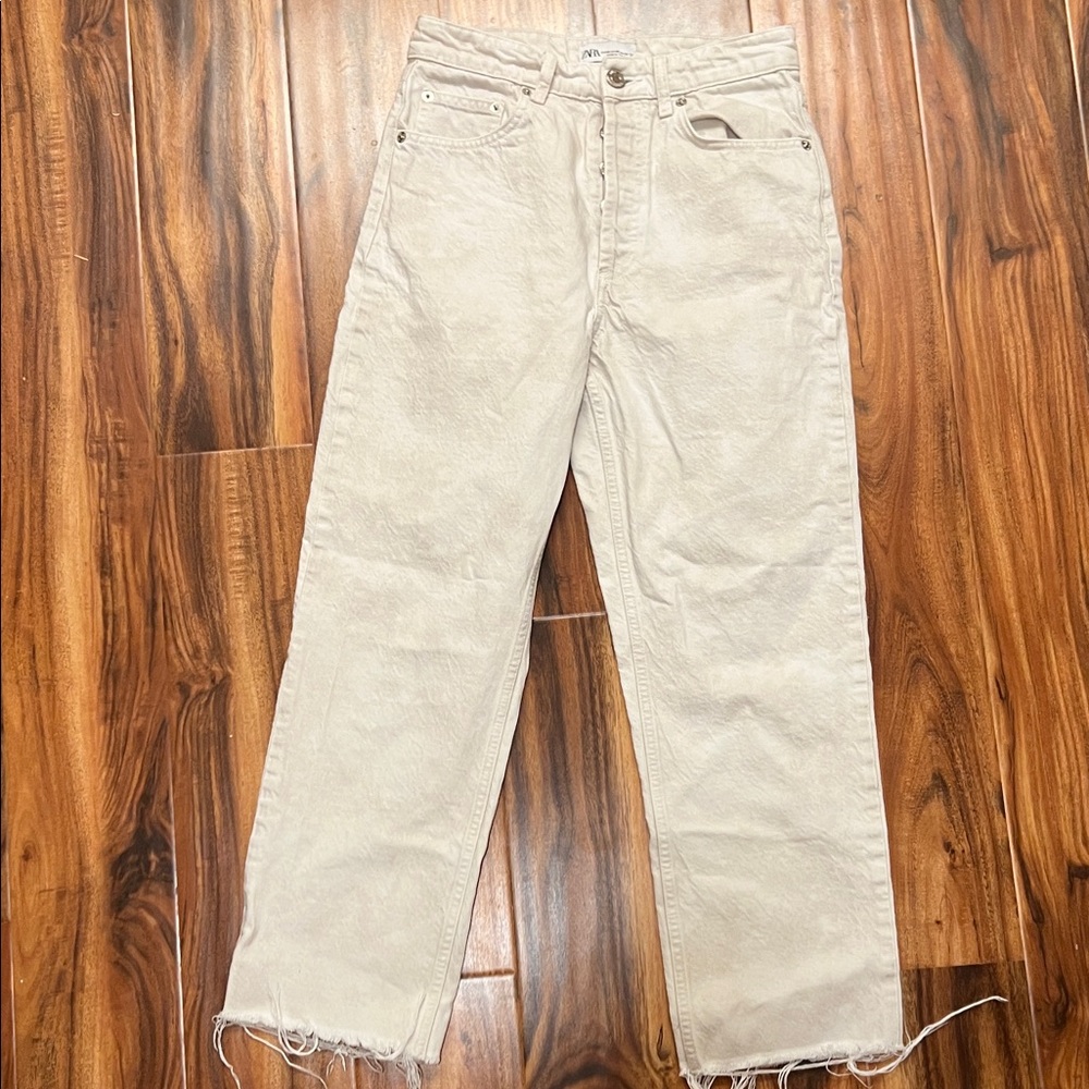 Zara Off-White Textured Jeans - Size 6